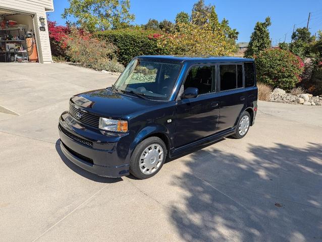 Photo of 2006 Blue Scion xB