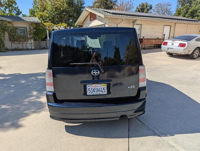 Photo of 2006 Blue Scion xB