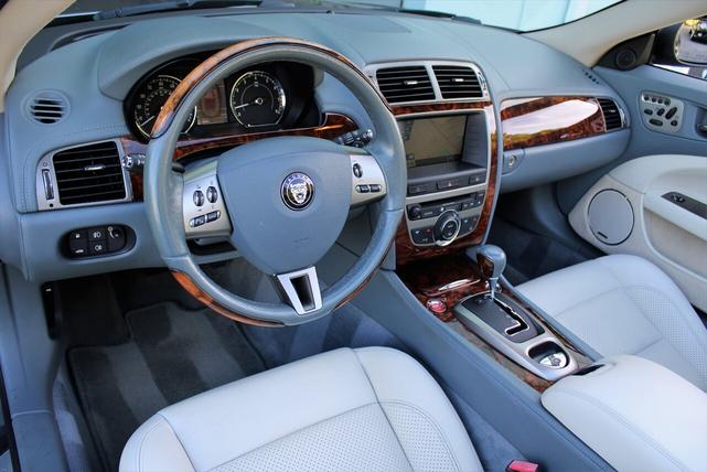 Photo of 2007 Blue Jaguar XK