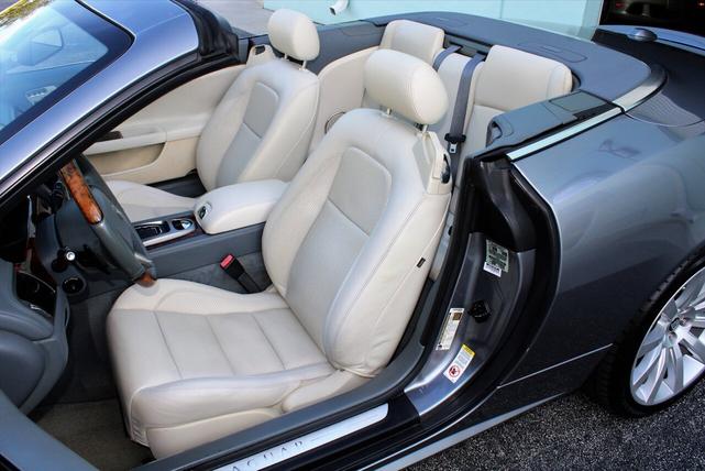Photo of 2007 Blue Jaguar XK