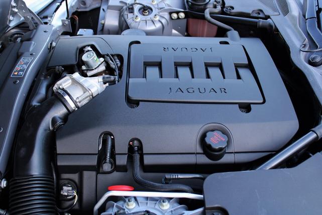 Photo of 2007 Blue Jaguar XK