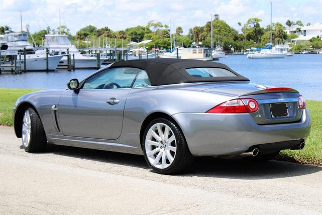 Photo of 2007 Blue Jaguar XK