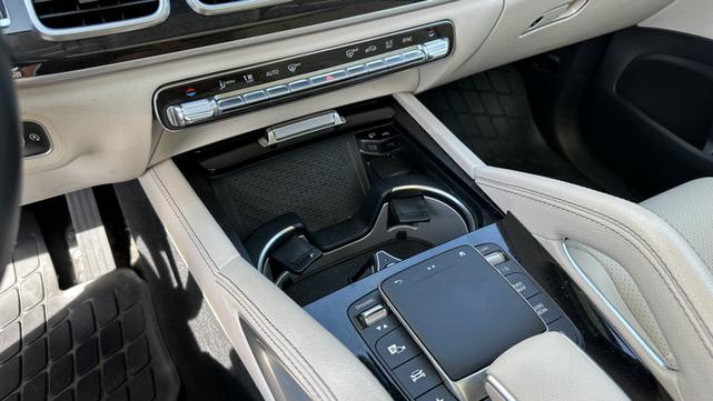 Photo of 2023 Silver Mercedes-Benz GLE 350