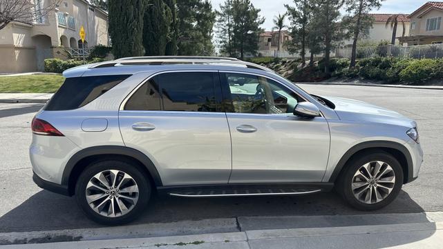 Photo of 2023 Silver Mercedes-Benz GLE 350