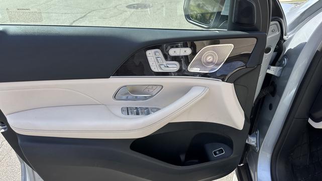 Photo of 2023 Silver Mercedes-Benz GLE 350