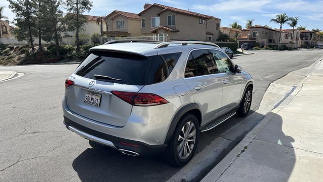 Photo of 2023 Silver Mercedes-Benz GLE 350