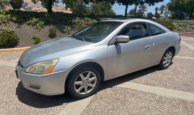 Photo of 2004 Gray Honda Accord
