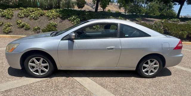 Photo of 2004 Gray Honda Accord