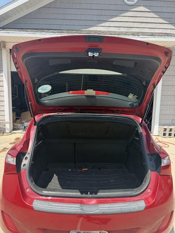 Photo of 2016 Red Hyundai Elantra GT