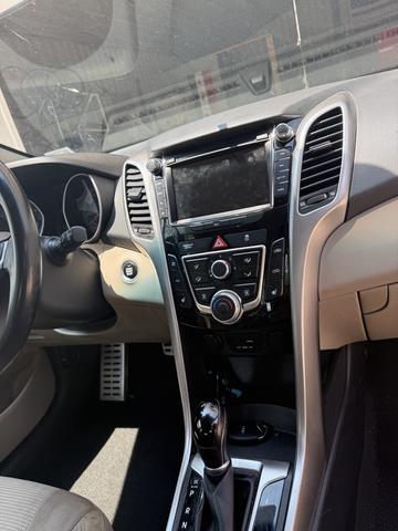 Photo of 2016 Red Hyundai Elantra GT