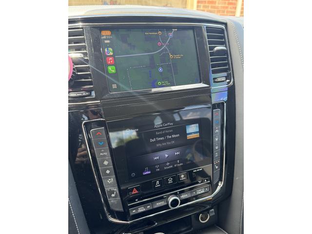 Photo of 2020 White INFINITI QX80