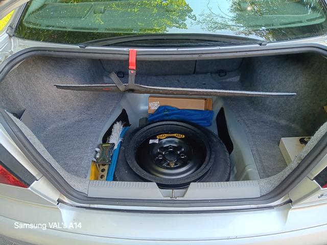 Photo of 2003 Silver Volvo S40