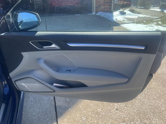 Photo of 2016 Blue Audi A3
