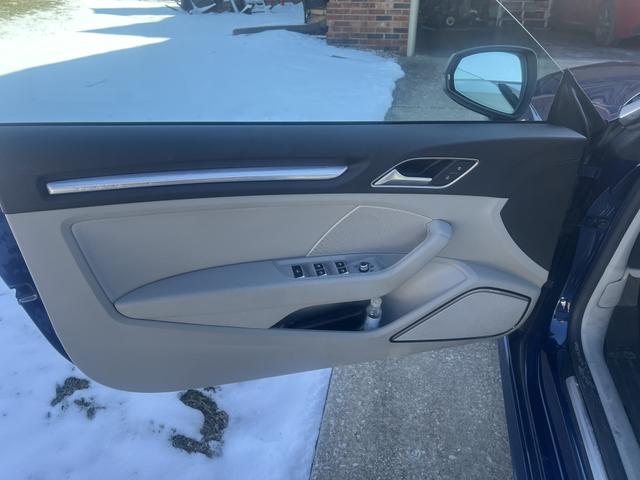 Photo of 2016 Blue Audi A3