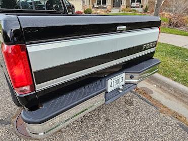 Photo of 1996 Black Ford F-150