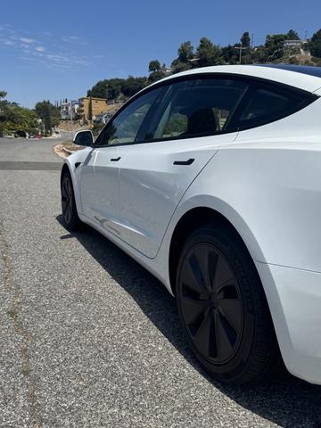 Photo of 2024 White Tesla Model 3