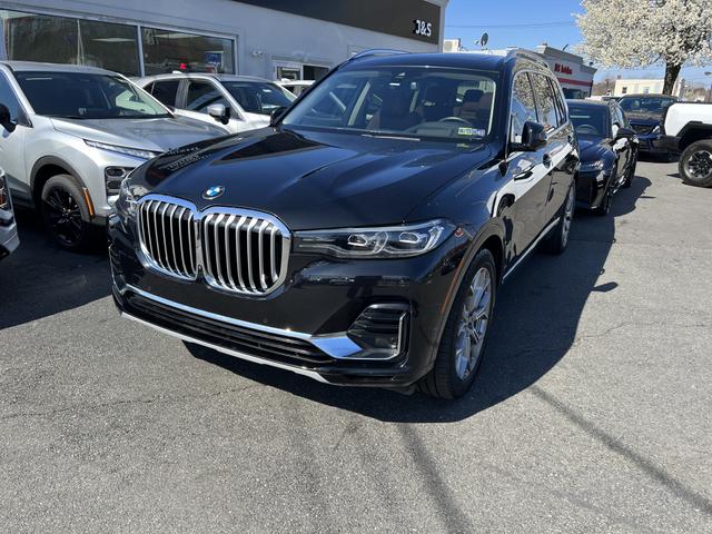 Photo of 2022 Black BMW X7