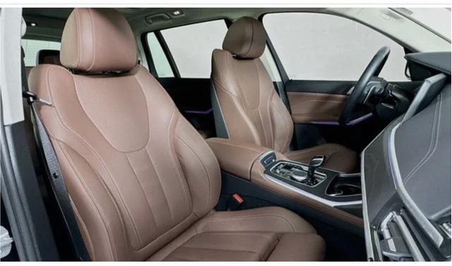 Photo of 2022 Black BMW X7