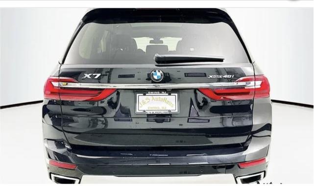 Photo of 2022 Black BMW X7