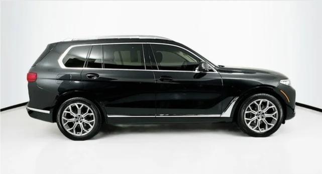 Photo of 2022 Black BMW X7