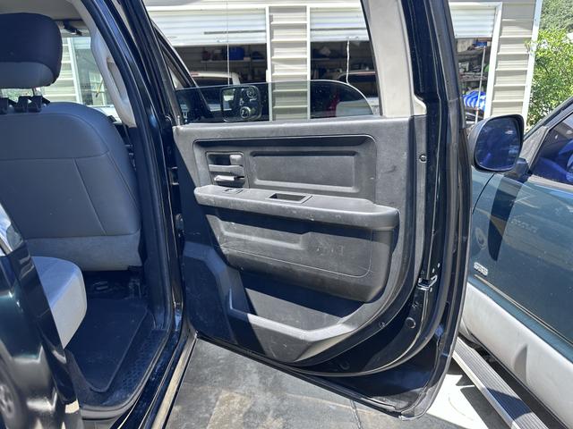 Photo of 2014 Black RAM 1500