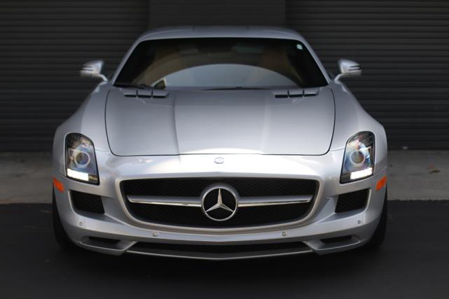 Photo of 2012 Silver Mercedes-Benz SLS AMG