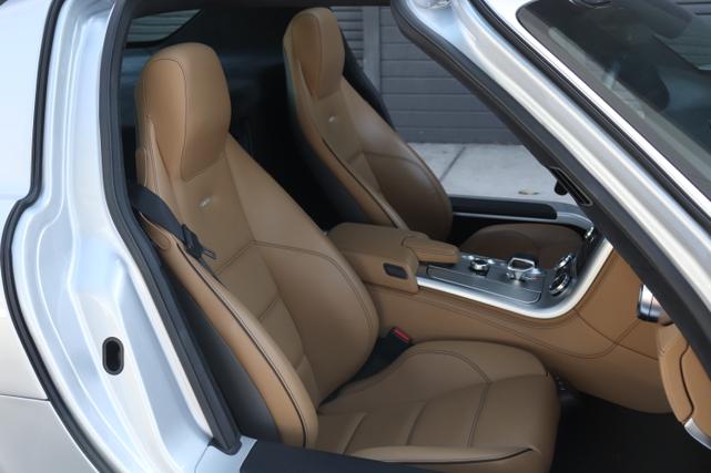 Photo of 2012 Silver Mercedes-Benz SLS AMG