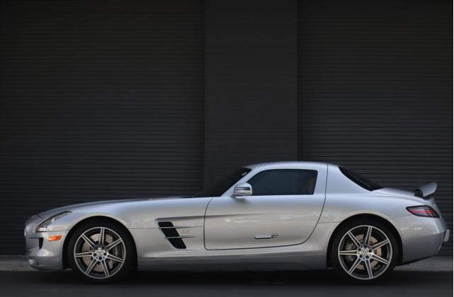 Photo of 2012 Silver Mercedes-Benz SLS AMG