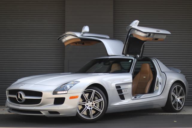 Photo of 2012 Silver Mercedes-Benz SLS AMG