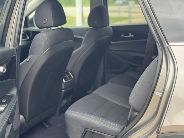 Photo of 2018 Gold Kia Sorento