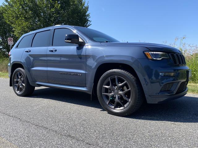 Photo of 2019 Blue Jeep Grand Cherokee