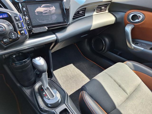 Photo of 2016 White Honda CR-Z