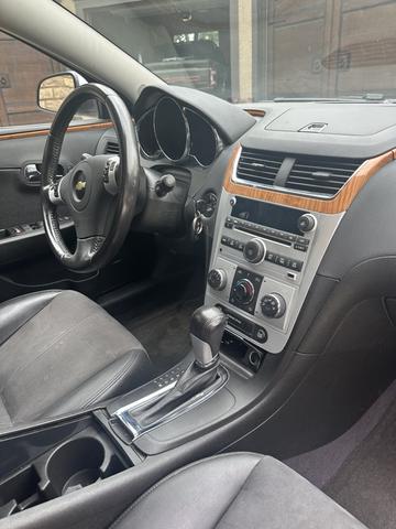 Photo of 2011 White Chevrolet Malibu