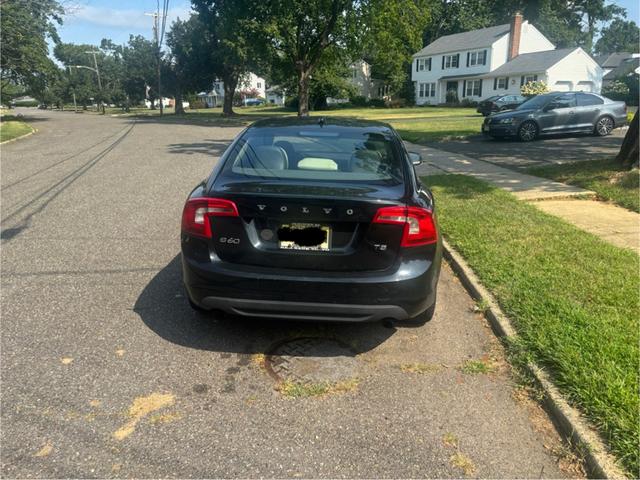 Photo of 2012 Black Volvo S60