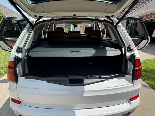 Photo of 2012 White BMW X5