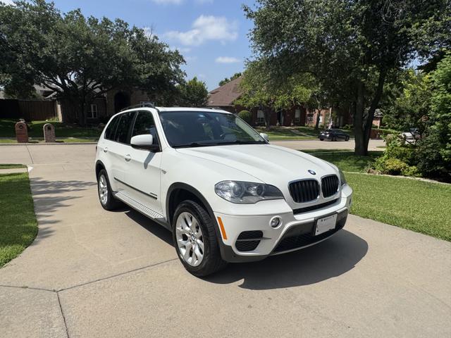 Photo of 2012 White BMW X5