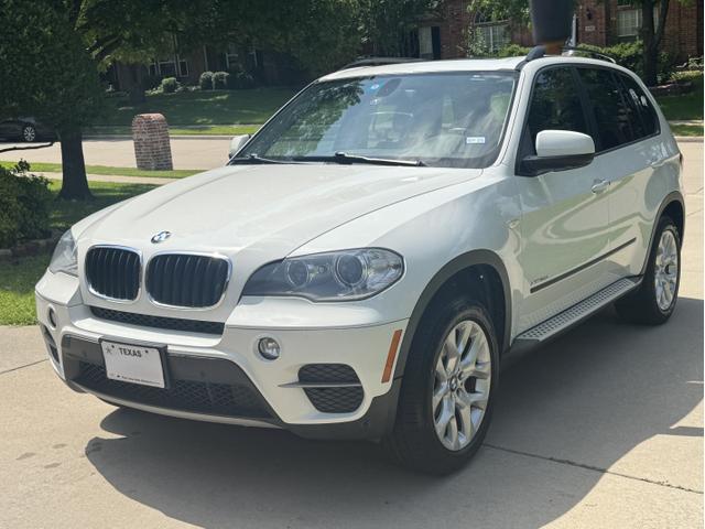 Photo of 2012 White BMW X5