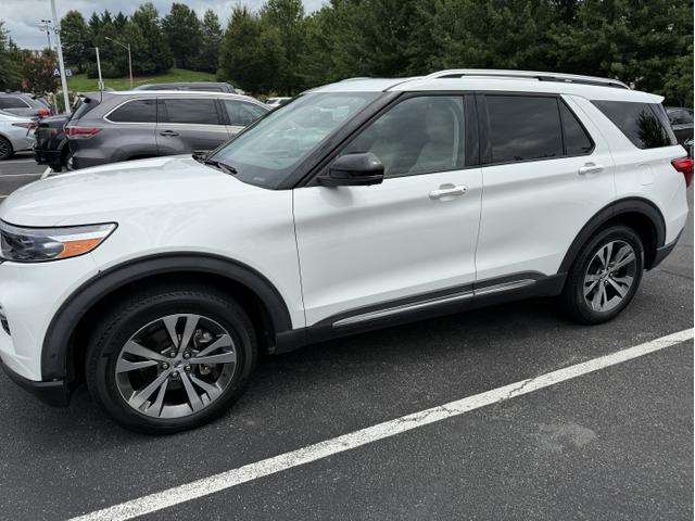 Photo of 2020 White Ford Explorer