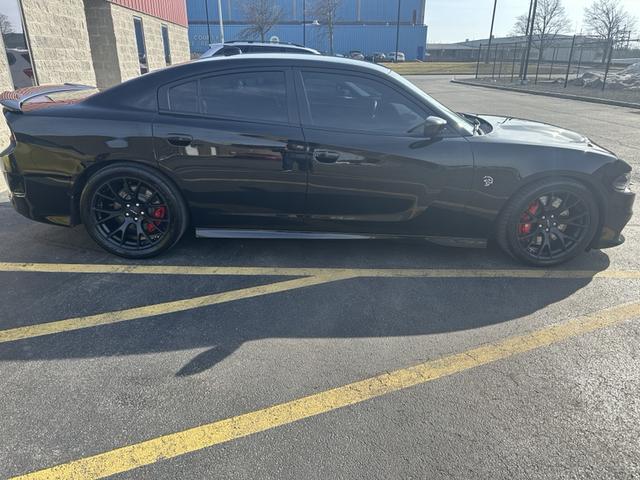 Photo of 2016 Black Dodge Charger