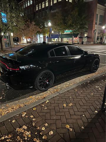 Photo of 2016 Black Dodge Charger