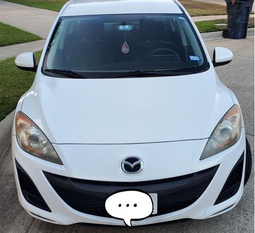 Photo of 2010 White Mazda Mazda3