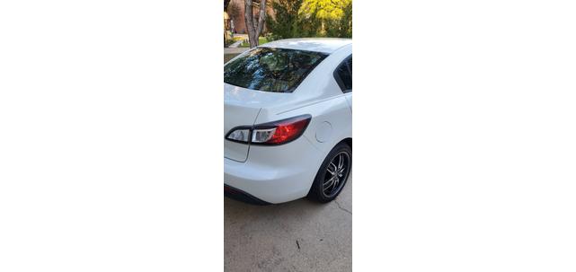 Photo of 2010 White Mazda Mazda3