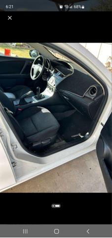 Photo of 2010 White Mazda Mazda3