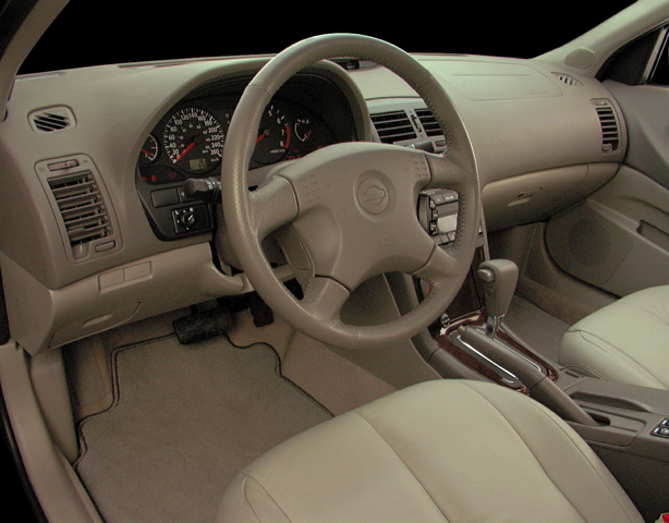 2000 Nissan Maxima