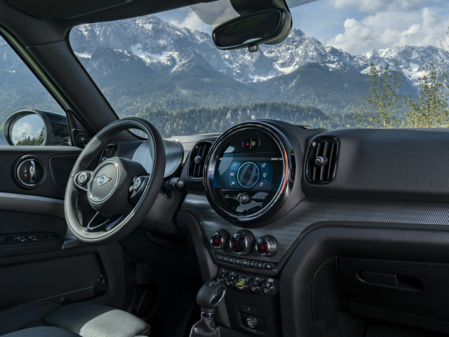 2021 MINI SE Countryman Specs, Price, MPG & Reviews | Cars.com