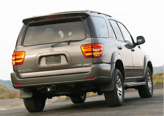 2003 Toyota Sequoia Specs, Price, MPG & Reviews | Cars.com