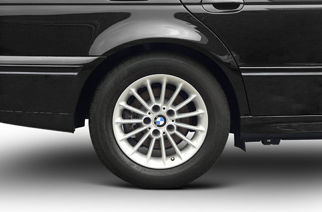 2003 BMW 530