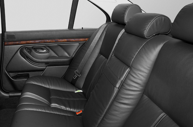 2003 BMW 530