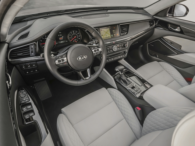 2017 Kia Cadenza