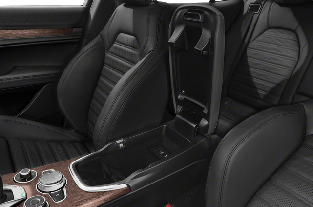 2023 Alfa Romeo Stelvio